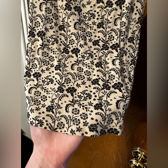 Forever 21 Floral Tank/Crop Top - Picture 2 of 3